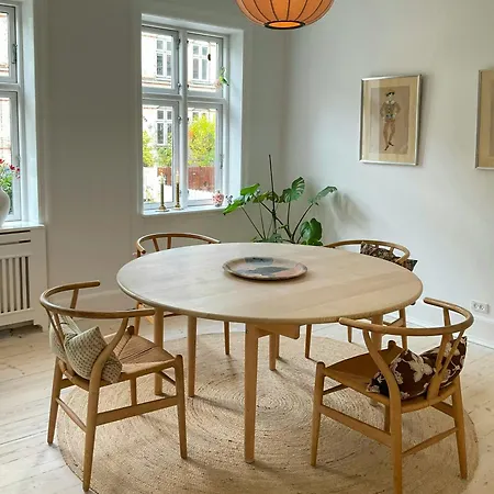 From 1896 With Timeless Charm At Osterbro Nyaraló *
