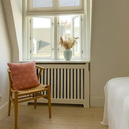 From 1896 With Timeless Charm At Osterbro Tatil Evi *